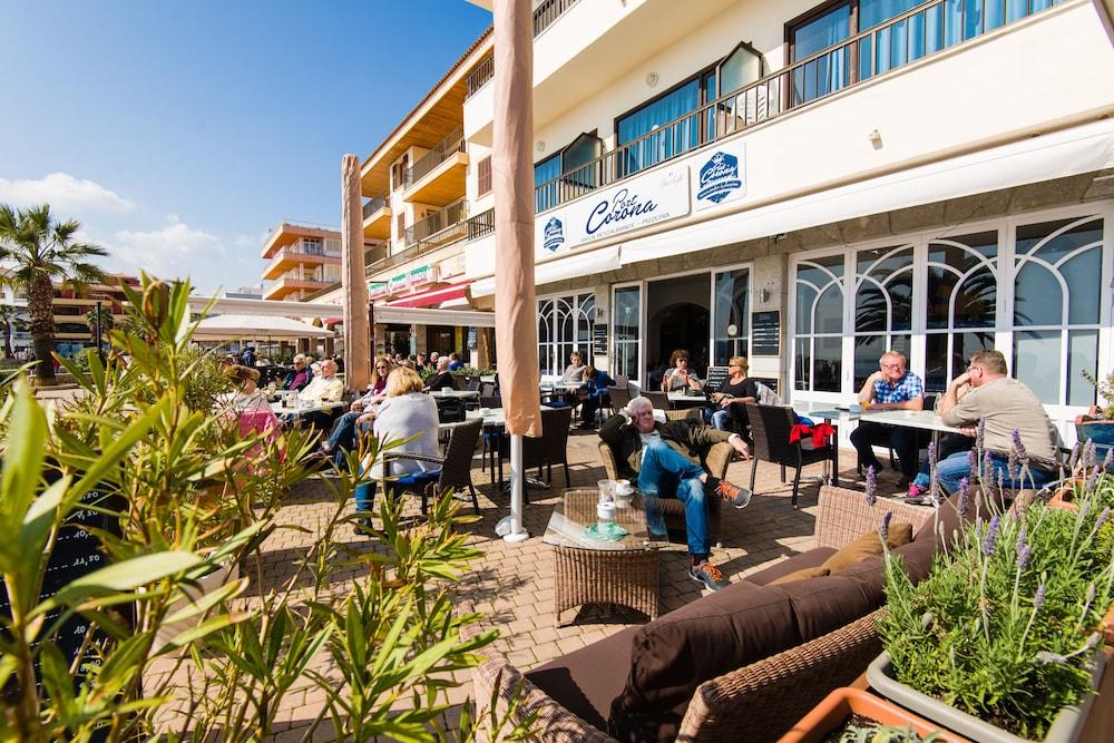 Hostal Port Corona Cala Ratjada  Extérieur photo