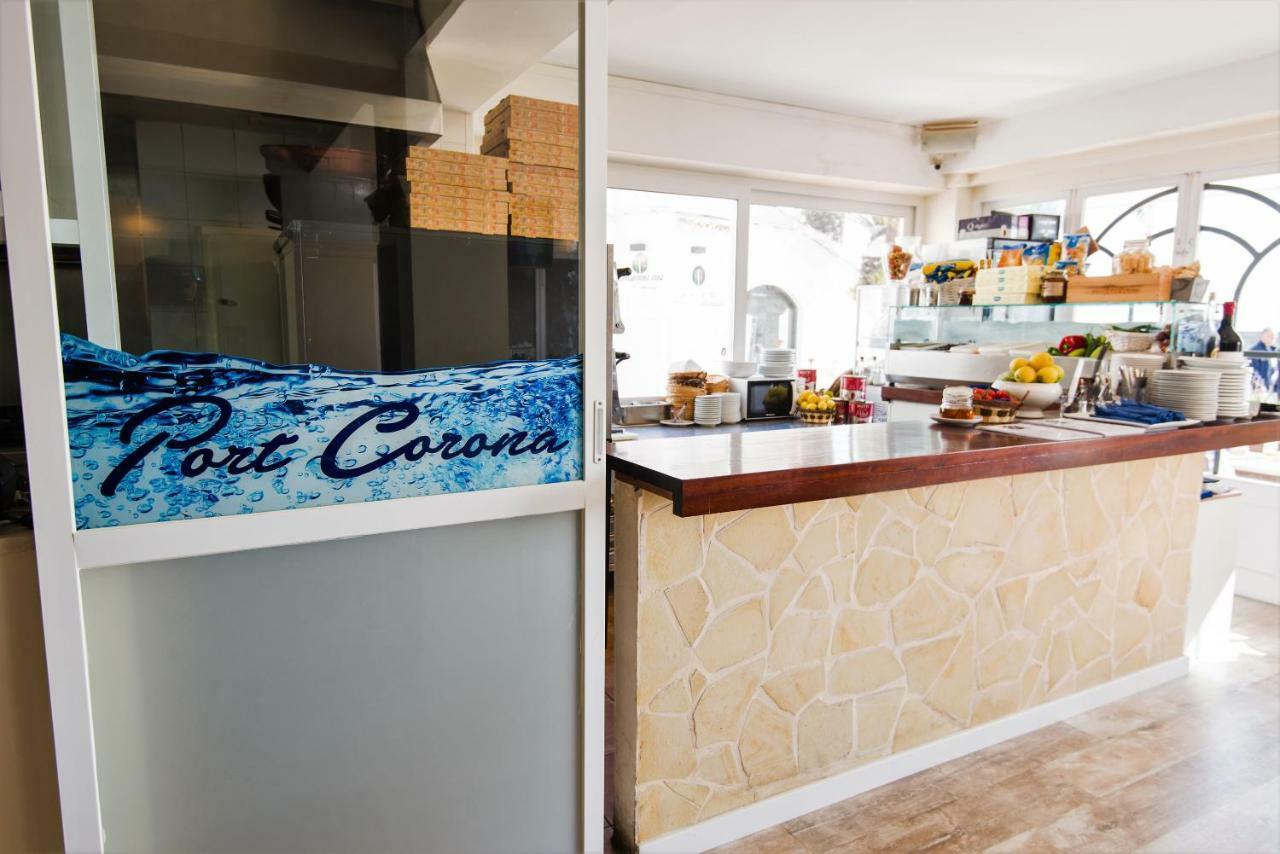 Hostal Port Corona Cala Ratjada  Extérieur photo